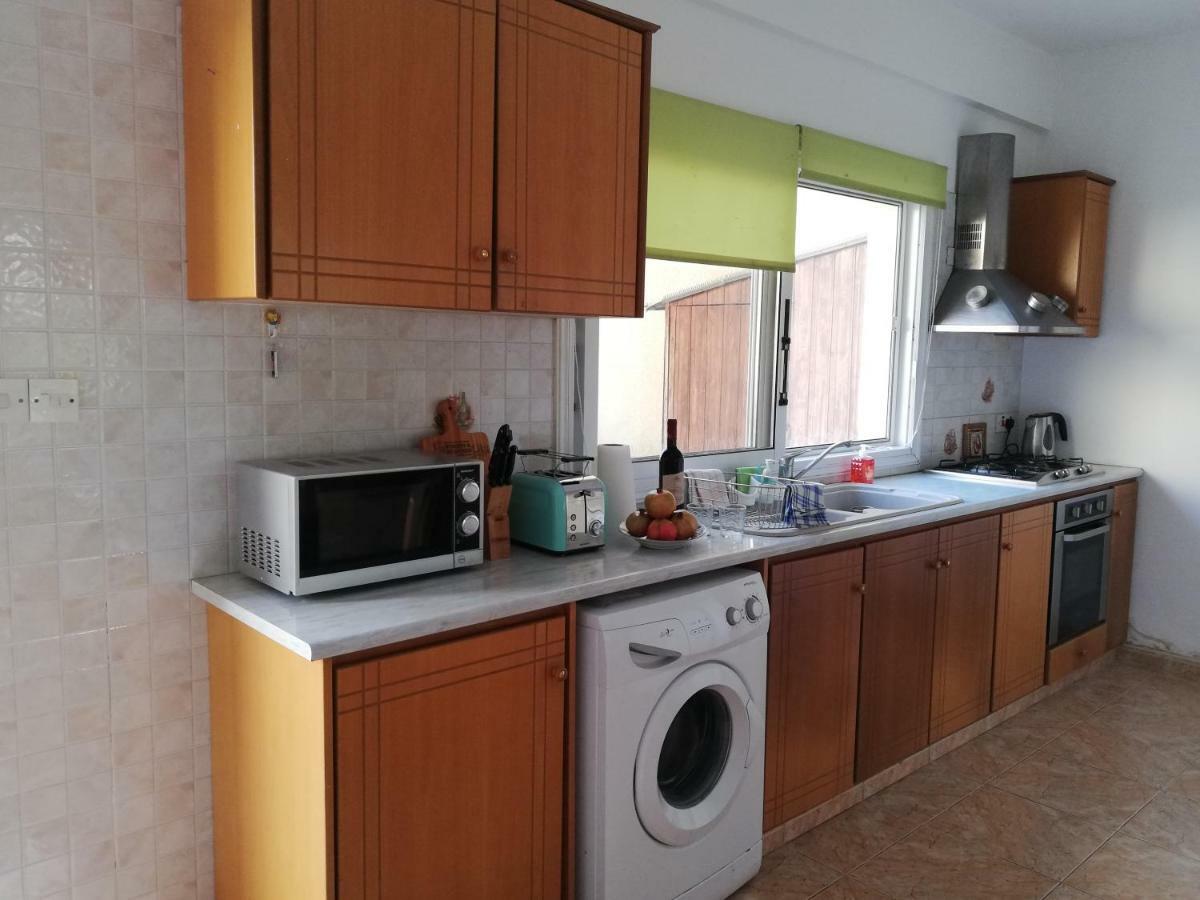 Appartement Chriselina Gottage à Paphos Extérieur photo