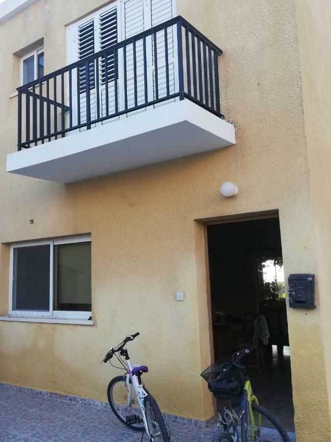 Appartement Chriselina Gottage à Paphos Extérieur photo